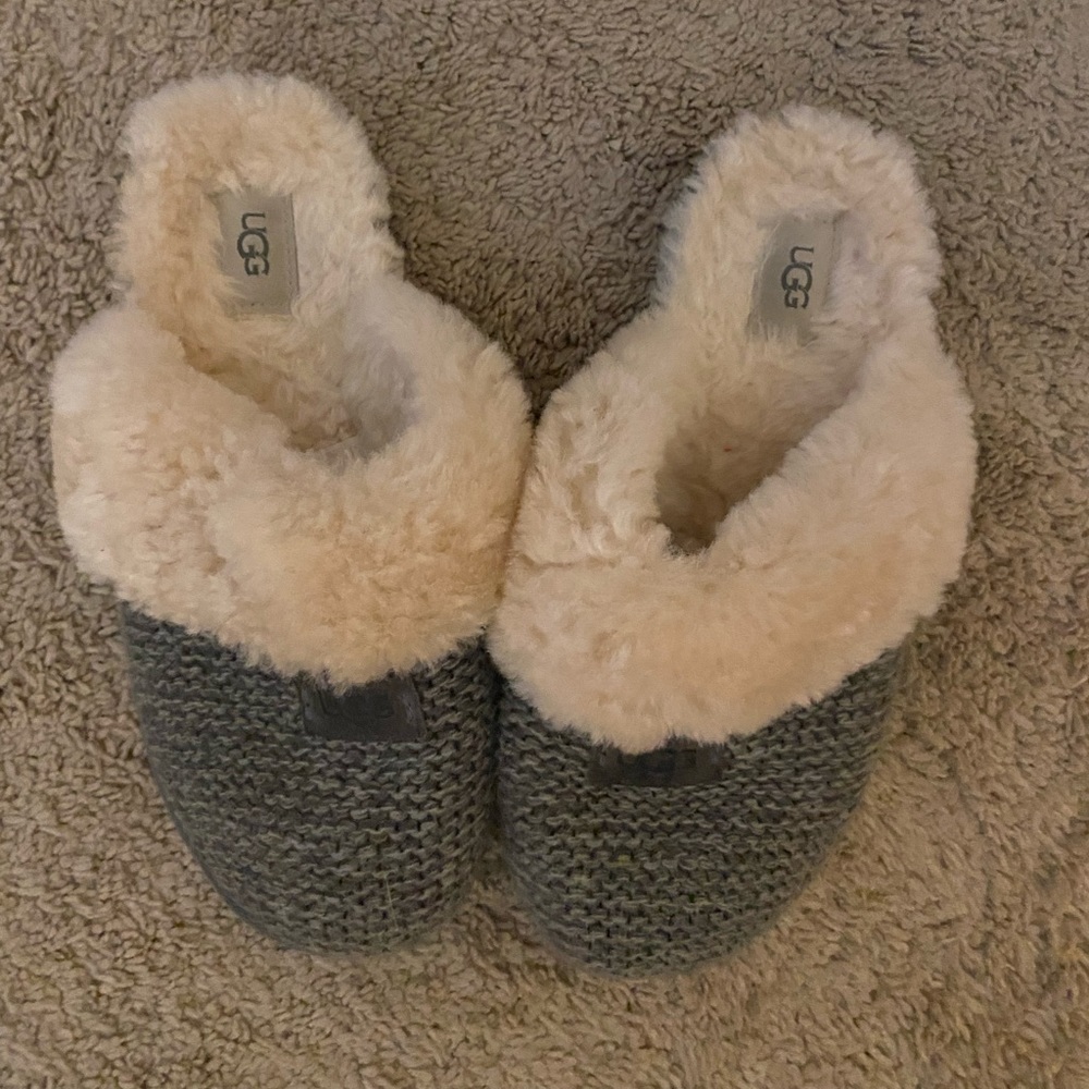 Womens ugg slippers